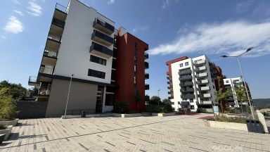 Pronájem bytu 2+kk/B/S/G, 54m2, Praze 4, ul. Zlochova.
