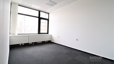 Pronájem kanceláře 17,34 m2 ulice Sokolovská