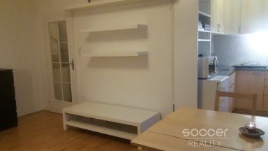 Pronájem krásného bytu 1+kk/L/S, 32 m2, Praha 4 - Krč, Milevská