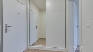 Pronájem bytu 2+kk/B/G, 50 m2, ulice Střížkovská, Praha 8 - Střížkov.