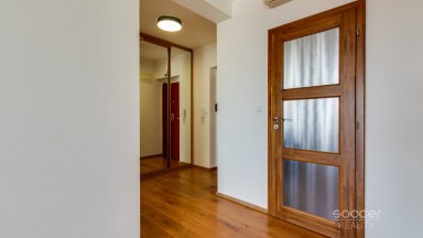 Pronájem bytu 2+kk/T/B, 80 m2 v ulici Cihlářská, Praha 9 - Prosek. 