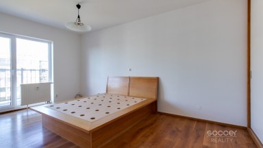 Pronájem bytu 2+kk/T/B, 80 m2 v ulici Cihlářská, Praha 9 - Prosek. 