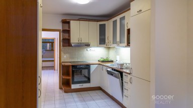 Pronájem krásného bytu 4+kk/B/PS,107 m2, Praha  5 - Smíchov, ul. Ostrovského.