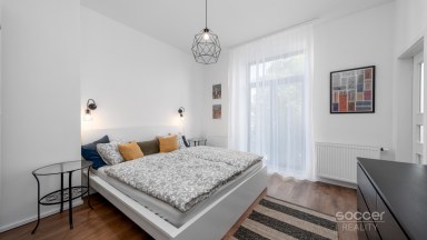 Nadstandardní velmi krásný byt ve vile se zahradou.