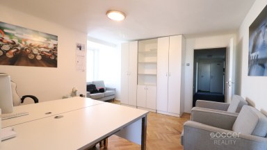 Pronájem reprezentativní kanceláře, 27m2, Praha 6 - Bubeneč, Na Zátorce
