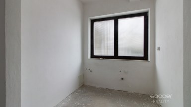 K pronájmu kanceláře 90 m² – Praha, Mezihoří, Horní Počernice