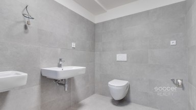 Pronájem bytu 2+kk s velkou lodžií – Projekt ZLATÝ KOPEC, Praha – Přezletice.