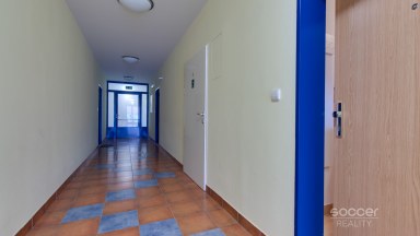 Pronájem bytu 1+kk/L/G, 46 m2, ul. Ústavní, Praha 8 - Bohnice.