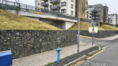 Pronájem garážového stání v ulici Modrého, Praha 9. 