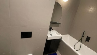 Pronájem bytu 2+kk, 54,1 m2 s terasou 5,7 m2 a sklepem, Praha 10 – Strašnice, ul. Ramonova.