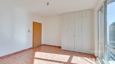 Pronájem bytu 1+1 s předzahrádkou, 37 m2, ul. Dandova, Praha 20 – H. Počernice.