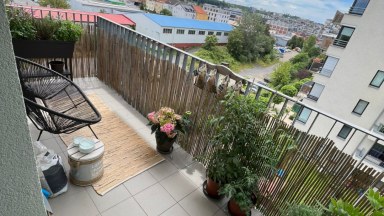 Pronájem bytu 2+kk/B/G, 58 m2, ulice Sousedíkova, Praha 9 - Vysočany. 