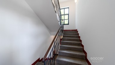 Velmi krásný nadstandardní byt ve vile se zahradou.