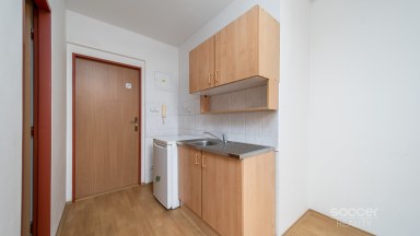 Kanceláře  (23 m² – 123 m²) – Jesenice u Prahy