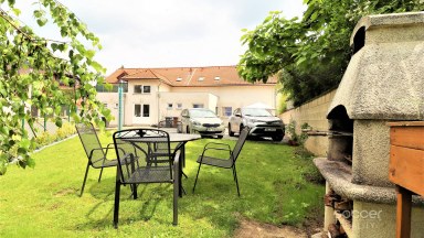 Hezký nadstandardní byt 3+kk, 76 m2, Černošice - Mokropsy.