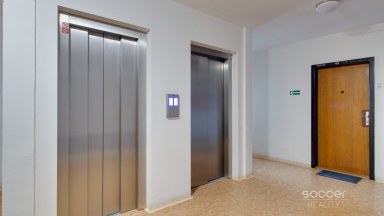 Prodej zrekonstruovaného bytu 2+kk, 47 m2, ul. Za Sídlištěm, Praha 4 - Komořany. 