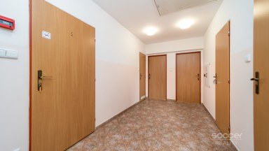 Kancelář (29,93 m²) – Jesenice u Prahy