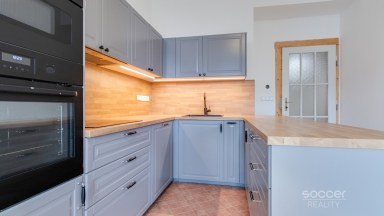 Pronájem bytu 2+kk/B/S, 53 m2, ul. Prouzova, Praha 9 - Vysočany.