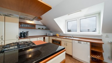 Jedinečný mezonet 3+kk+šatna v žádané čtvrti Mladé Boleslavi.