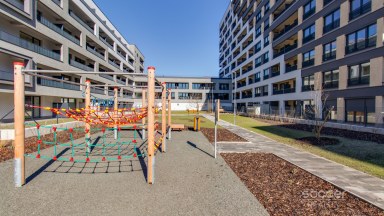 Pronájem bytu 1+kk/L/G, 32 m2, ul. Poděbradská, Praha 9 - Hloubětín.