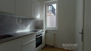 Pronájem bytu 1+1/B/S, 36 m2, Praha 4 - Krč, ulice Jalodvorská.