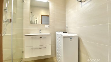 Velmi hezký byt po rekonstrukci ve vyhledávané lokalitě.