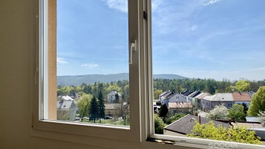 Velmi hezký byt po rekonstrukci ve vyhledávané lokalitě.