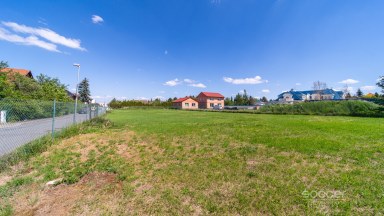 Prodej stavebního pozemku o výměře 1291 m2, Praha – západ, Jesenice.