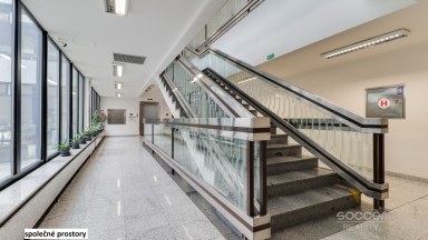 Pronájem tří kanceláří 114 m2 ulice Sokolovská