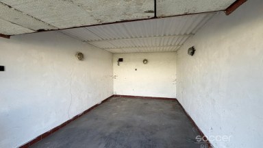 Pronájem garáže 22 m², Sadská, ul. U Stadionu.