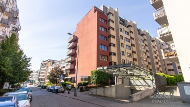 Pronájem bytu 1+kk/balkon, 27+5 m2, ul. Paříkova, Praha 9 – Vysočany. 