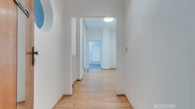 Pronájem bytu 3+1 + hala + šatna + 2x koupelna (celkem 97 m²) na Václavském náměstí