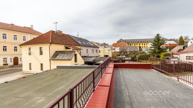 Výjimečný byt s velkou terasou 1 km od Mladé Boleslavi.