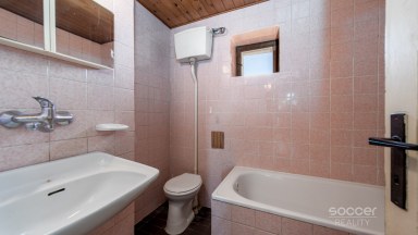 Prodej rodinného domu s pozemkem 1 466 m², Zápy