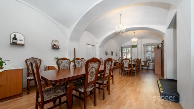 Pronájem kanceláře 15 m2, Praha 6 - Bubeneč, ul. Na Zátorce.