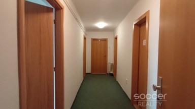Pronájem kanceláře 15 m2, Praha 6 - Bubeneč, ul. Na Zátorce.