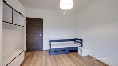 Pronájem moderního rodinného domu 4+kk se zahradou v Borku u Staré Boleslavi.
