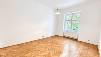 Pronájem světlého, prostorného bytu 2+kk, 54m2 v Praze 3-Nitranská ul.