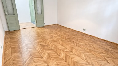 Pronájem světlého, prostorného bytu 2+kk, 54m2 v Praze 3-Nitranská ul.