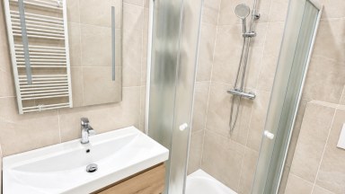 Pronájem světlého, prostorného bytu 2+kk, 54m2 v Praze 3-Nitranská ul.