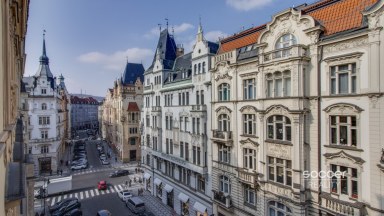 Pronájem bytu 2+1 s balkonem v centru Prahy. 