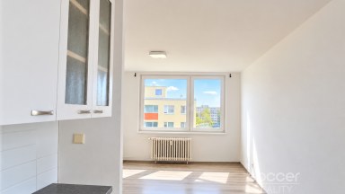 Pronájem bytu 3+kk/L/S, 65 m2, Praha 9 - Černý Most, ul. Vašátkova.