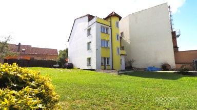 Pronájem pěkného bytu 3+kk 55 m2  v centru Neveklova, okres Benešov.
